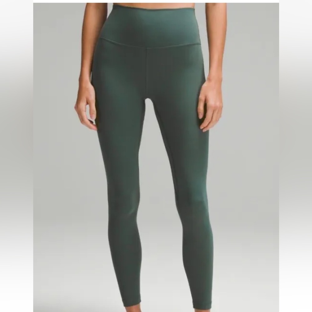 New with tags lululemon align leggings  dark forest size 4